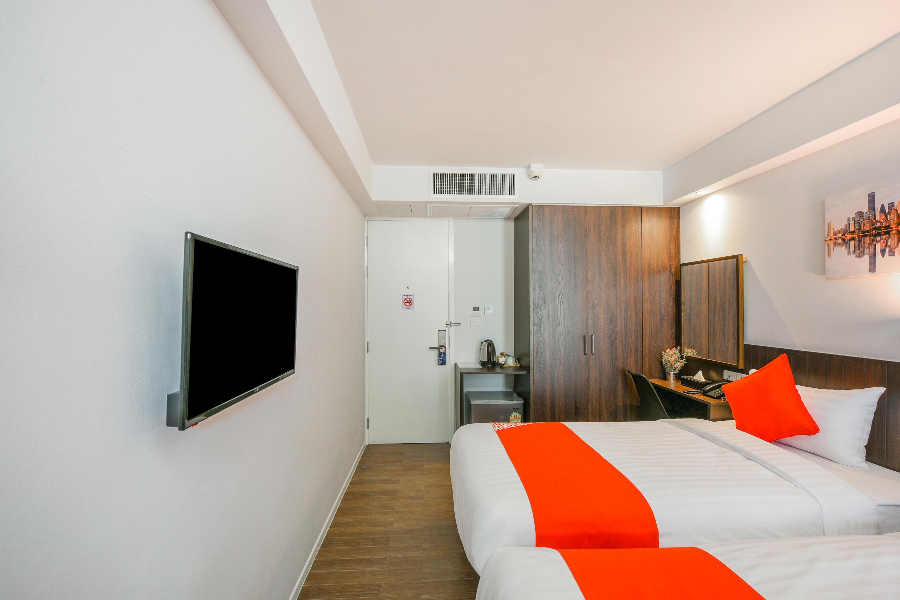 Hotel Vaccinated Staff - Oyo 137 Kitzio House Bangkok Exterior foto